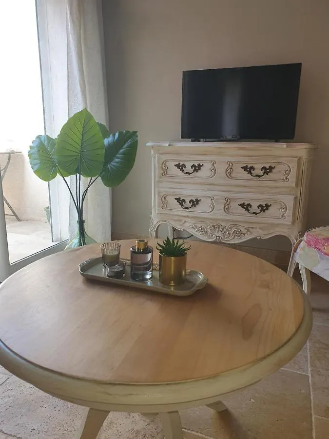 Guest house Gite Le Felibre Chateauneuf-les-Martigues France